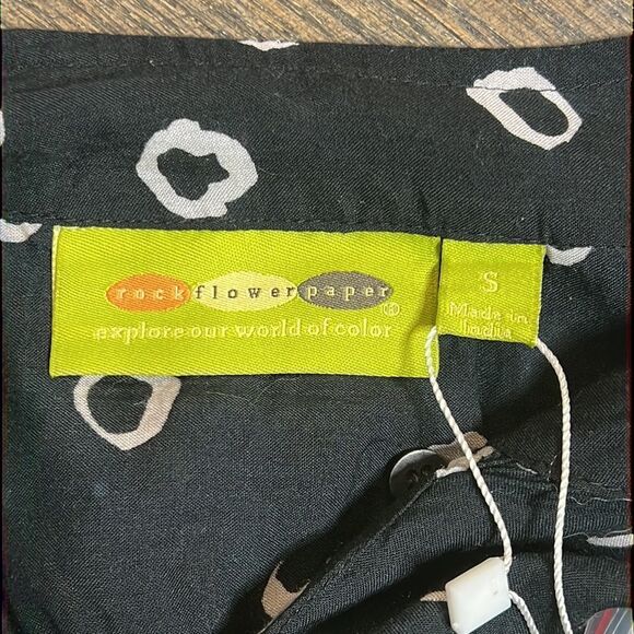 Rockflowerpaper onyx Black Noire Mandarin Collar Button Front Tunic Blouse - Picture 8 of 9